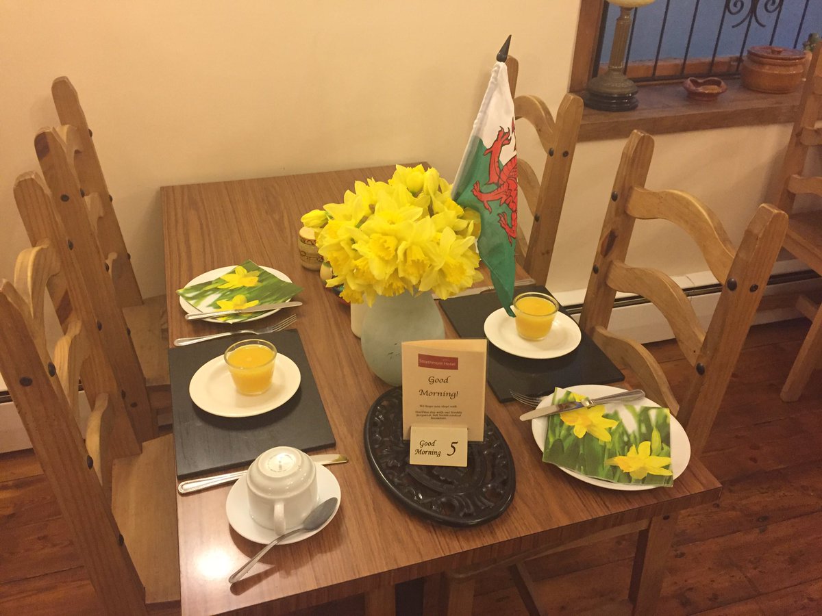 #matchdaybreakfast #wales <a href="/visitwales/">Visit Wales 🏴󠁧󠁢󠁷󠁬󠁳󠁿</a> <a href="/TenbyVG/">Tenby Visitor Guide</a> <a href="/WalesRugby/">WalesOnline Rugby</a>