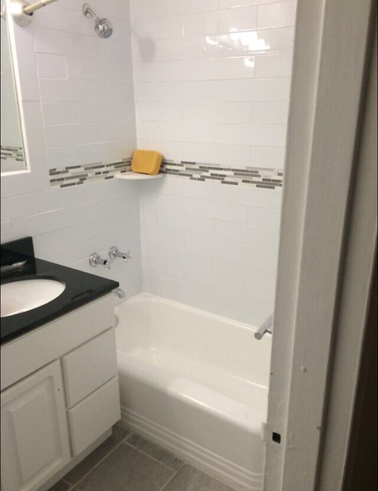 bedrockpacorp's tweet photo. #bathroom By #bedrockpa #centercitywest Apt, #contractor https://t.co/KrLCH7MumW https://t.co/MRCN7tsdS1