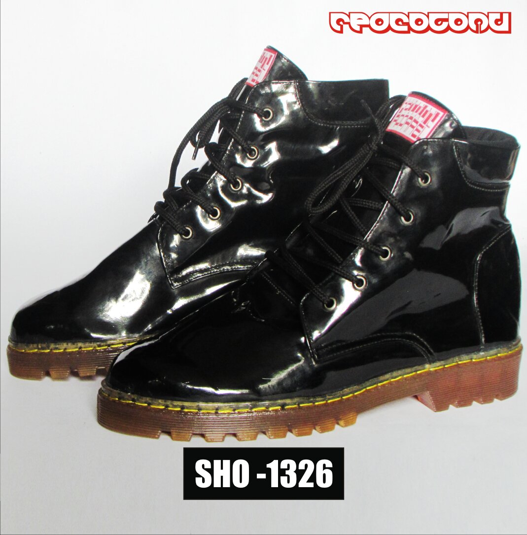 NEW ARRIVAL //
MAN BOOTS //
BLACK SYNT LEATHER //
CODE : SHO - 1326 //
SIZE:  43 //
PRICE : IDR. 300K //