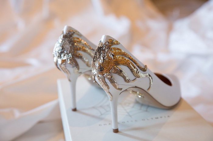 voguemagazine's tweet photo. The best wedding shoes in Vogue: https://t.co/HSIYRYr2S3 https://t.co/nuygaHXznp