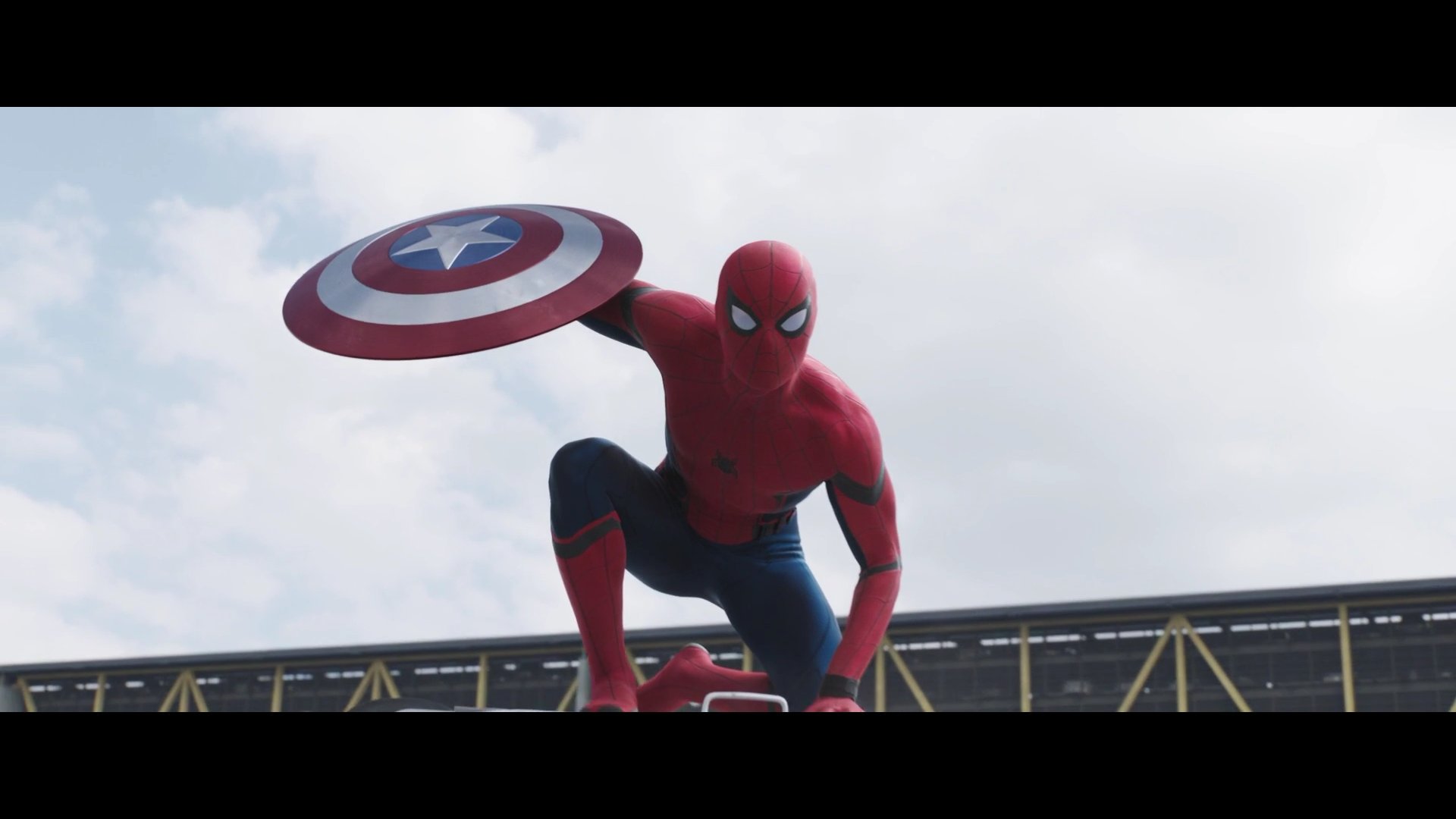 サトミツ 新しいスパイダーマンの目は動くんですって 知ってましたか ところでスパイダーマンはアイアンマン側でよろしいのかな Captainamericacivilwar シビルウォー T Co Sk2ocvxher