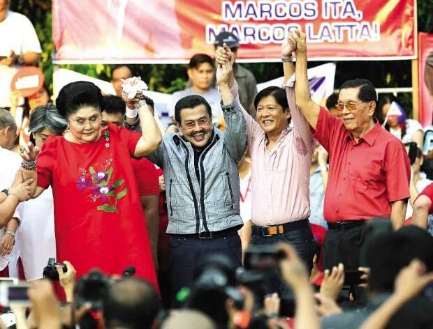TheBromanceCrew's tweet photo. We fail as a country because we keep voting these kind of people. #nomoreintegrity #Halalan2016 #PHVote https://t.co/N17CuqdwyM