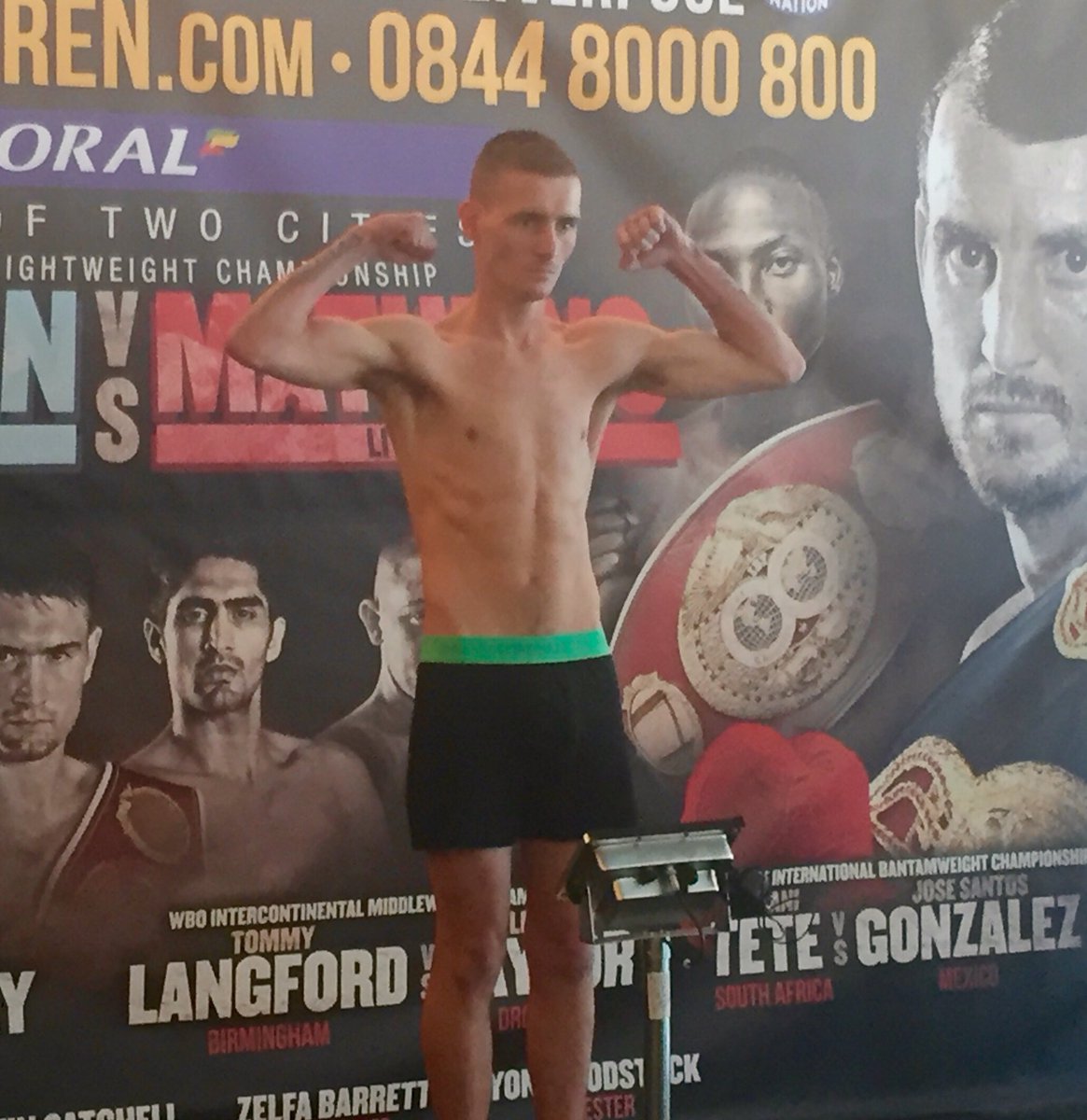 KevSatchellBox's tweet photo. Photos from the weigh in yesterday!#TeamSatch https://t.co/BSupjfJYiC