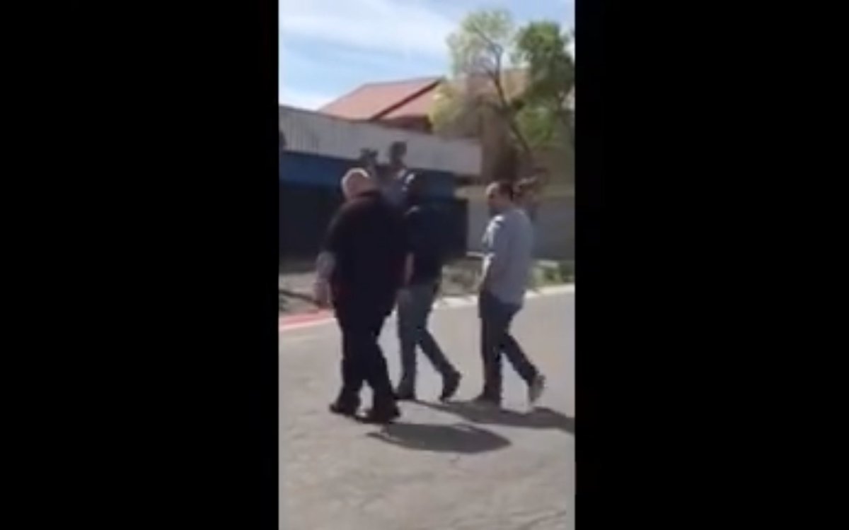 ThePeoplesMMA's tweet photo. NSFW: #JonJones and DC's heated argument outside #UFCUnstoppable https://t.co/HzR0p1U3DV
#UFC197 #MMA #UFC #WMMA https://t.co/v0ZhRGpJiG