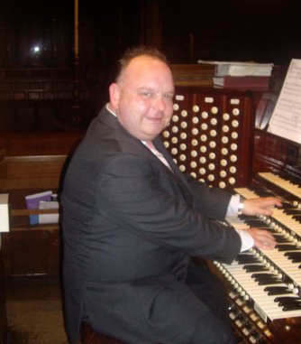 Mon 14Mar. Paul Bowen #organRecital: #Bach &amp; #Duruflé. <a href="/LeedsTownHall/">Leeds Town Hall</a>, <a href="/LeedsConcerts/">Leeds International Concert Season</a>

See:ClassicalEvents.co.uk/concerts/leeds…