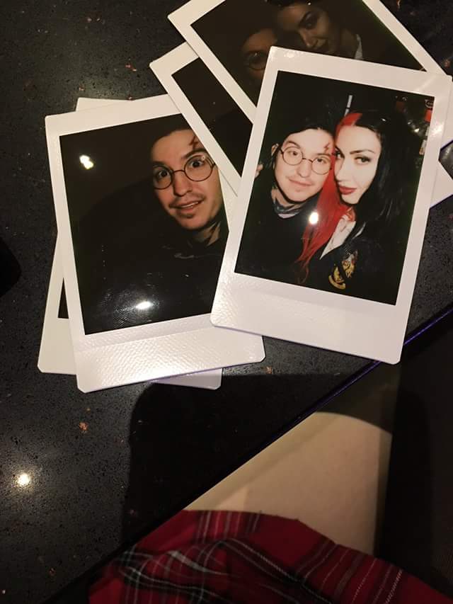 caryaafam's tweet photo. >>>>>>>>>>>>>>>>>>>>>>>>
#newyearsday #escapethefate #craigmabbit #ashleycostello
@Ash_Costello @craigmabbitt https://t.co/S8xR8ZFHev