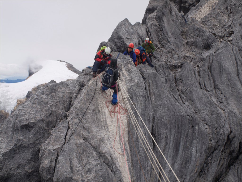 NungshiTashi's tweet photo. #magic formula:we're training #mind 2say 'Go On' wen body says 'GoDown' #explore #gender #DrivenToDare #TwinClimbers https://t.co/im1mvE0SJk