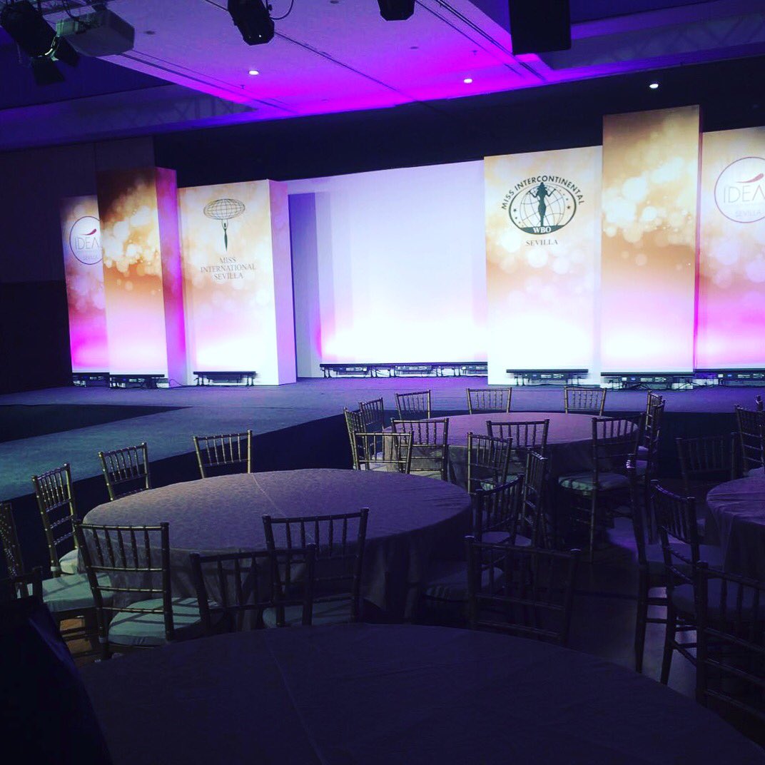 Sevilla_Beauty's tweet photo. Amanece Sevilla y el escenario de #mincse #mintse ya calienta motores!!
Os esperamos a todos mañana en @TRH_Alcora https://t.co/2ByA1YYZwL