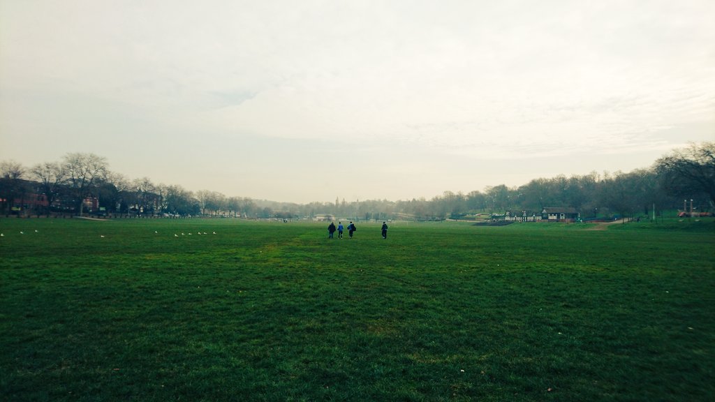 AebalLeisure's tweet photo. Fitness heroes after the 5k park run this morning. Now for some football #forestrec #parkrun #fitness #aebal https://t.co/SxQhyrVBeD