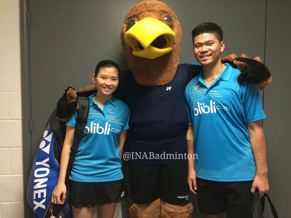 INABadminton's tweet photo. Praveen and Debby with the mascot @YonexAllEngland #AllEnglandSSP https://t.co/L7muPCXl1m