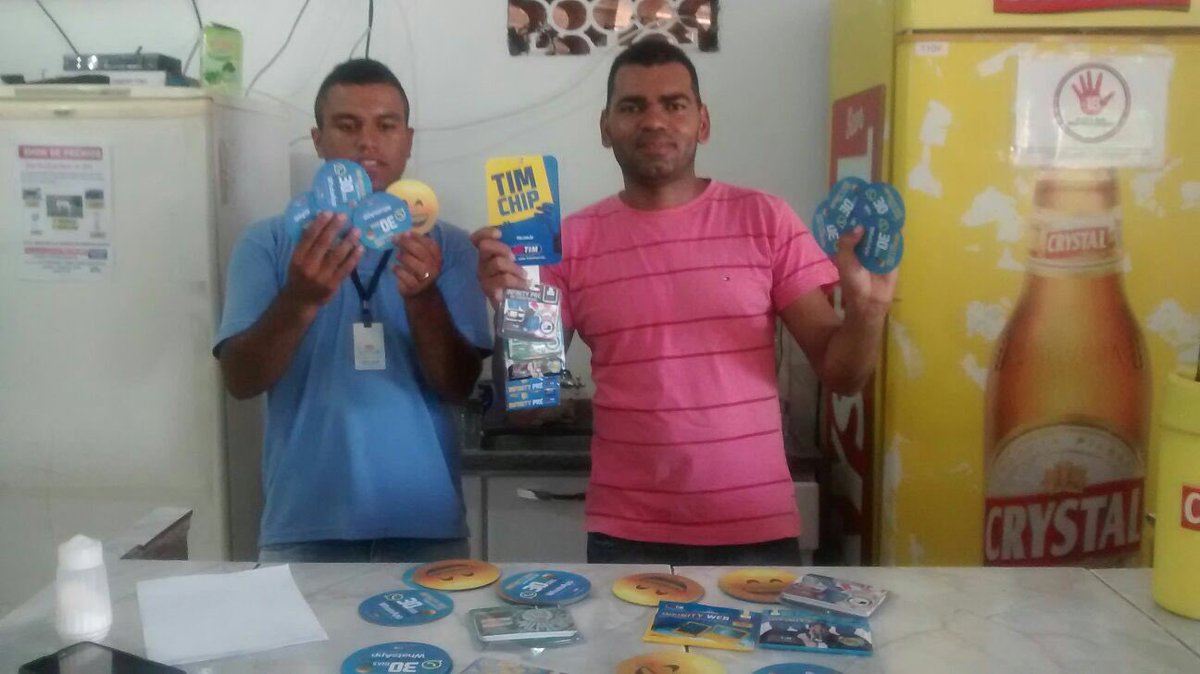 SamMCTSPi's tweet photo. Estrutural DDD 18 Lotus, garantir estoque e reforçar mix nos Pdvs, brindes TIM exclusivos #PraCimaDelesMC https://t.co/pLjpEgy7gg