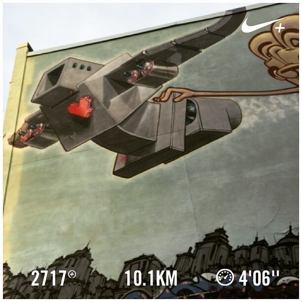 BrujaMaracc's tweet photo. Felt like I was #flying out there today #lovebot #mcbot #yyz #toronto #college #bloor #runningTO #training #graffit… https://t.co/idAm8fk4cC