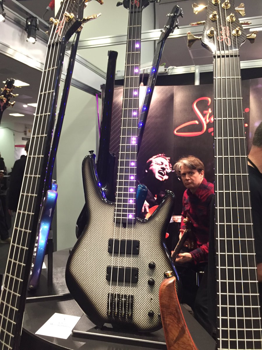 Bass Players United Chris Wolstenholme Signature Four String On The Status Stand Lbgs16 T Co Xrgpdfq5bf
