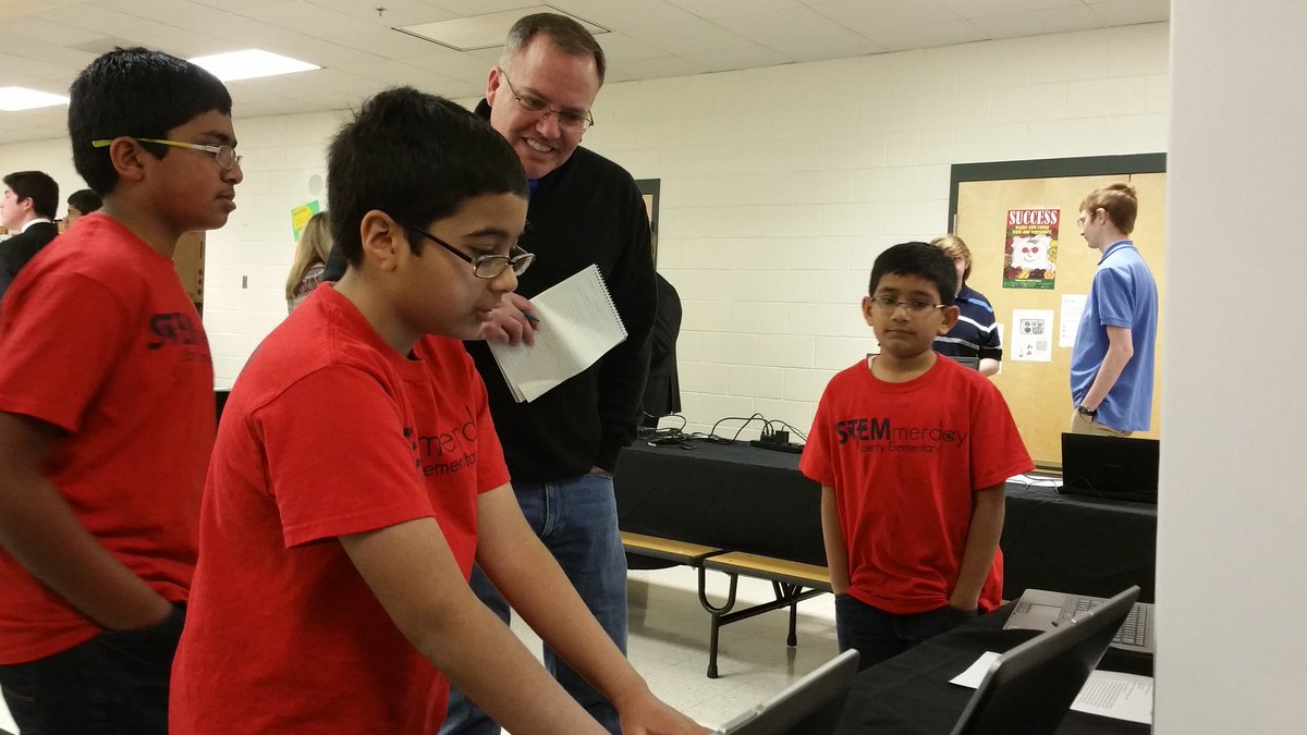 LCPSWomen's tweet photo. Being interviewed for the newspaper! #lcpschallenge https://t.co/FxOYEIMd02