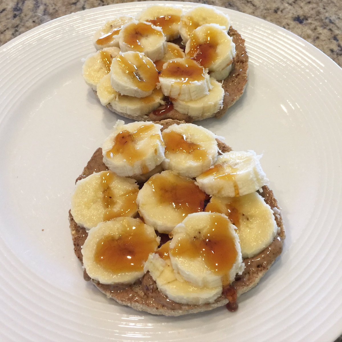 CeciliaRamirezH's tweet photo. Desayuno~Breakfast #Yum #Salud #AlimentosDeVerdad #Vegetarian #CleaEats #ComidaLimpia #RealFood #ElDiarioDeMiDetox https://t.co/aXFmk9pj0b
