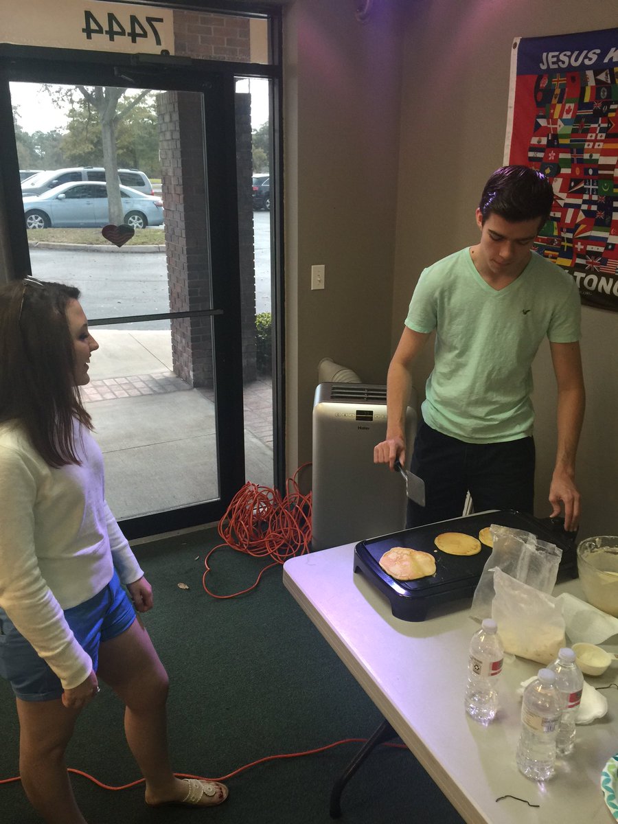 richschellhase's tweet photo. The @GreaterYIG pancake breakfast @FloridaYIG @DPHSYIG https://t.co/6o78TfuPXc