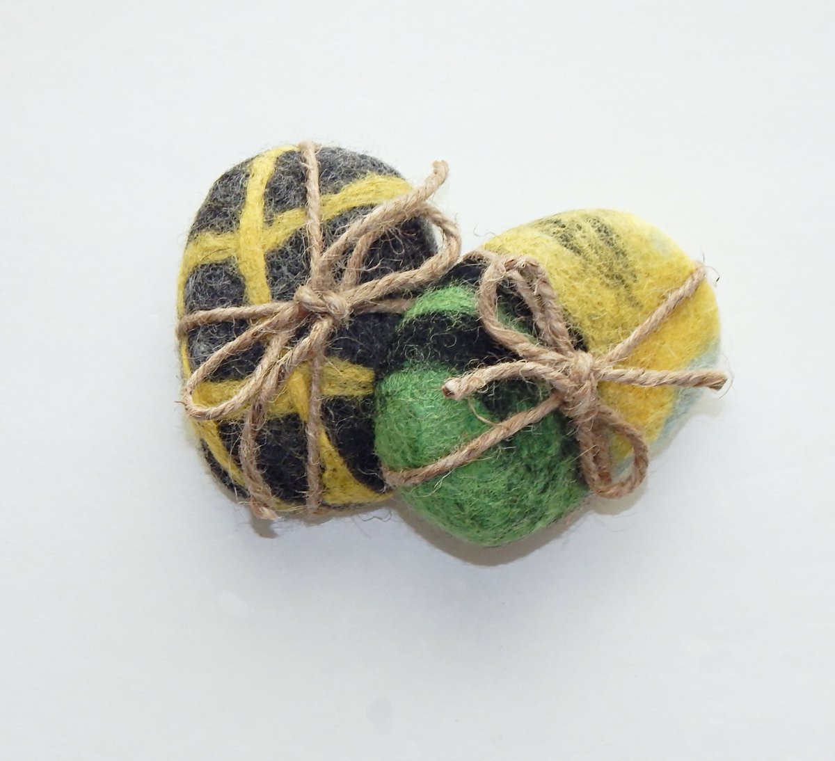 UnityBraids's tweet photo. #GiftsForMen #RusticSoap #MensSoap #FathersDayGifts #FeltedSoaps #SoapSets #GiftForHusband https://t.co/bQjCkDkGJu https://t.co/qQCOipohIs