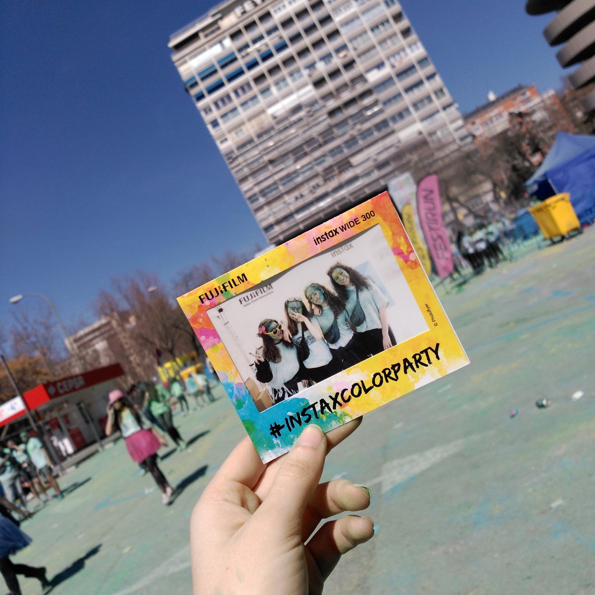 ay_amapola's tweet photo. #instaxcolorparty 🌞🌈 https://t.co/vXe3R2vecg