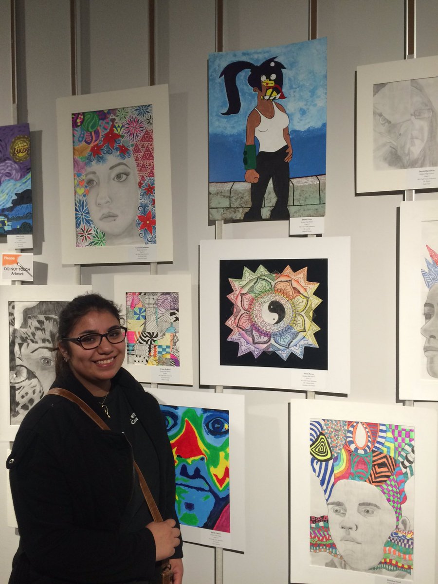 ReutherChad's tweet photo. I'm so proud of our @ReutherBulldogs The opening reception of the DWSAE was amazing. #WeAreReuther #studentart #art https://t.co/TITOi0zWbK