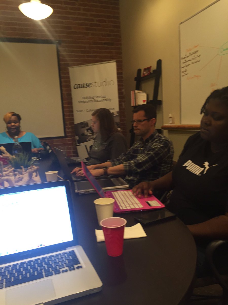 Up at it in this am class <a href="/CauseStudio/">Franck Le Berger🏢</a> <a href="/carters_house/">Carter's House</a> <a href="/DHOGiving/">DellasHouseofGiving</a> <a href="/jahs_heart/">JAH'S HEART</a> @JustKimOnline