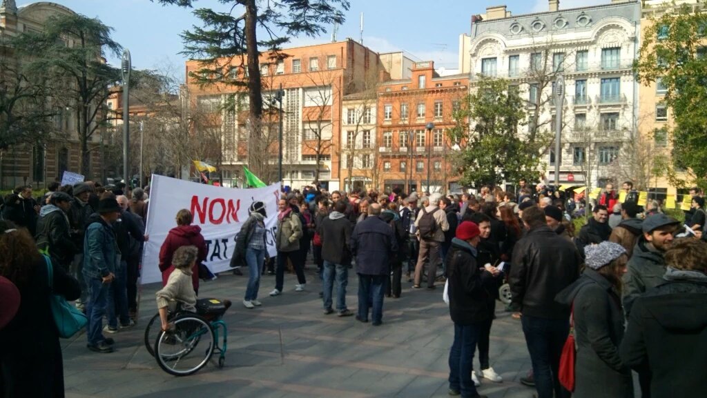 JEmidipy's tweet photo. Contre l' #etatdurgence à Toulouse avec @DALHauteGaronne @PartiPirateMP @LePG31 @Campagnebds @EELVToulouse @NPA31 https://t.co/A4bE8cqSoQ