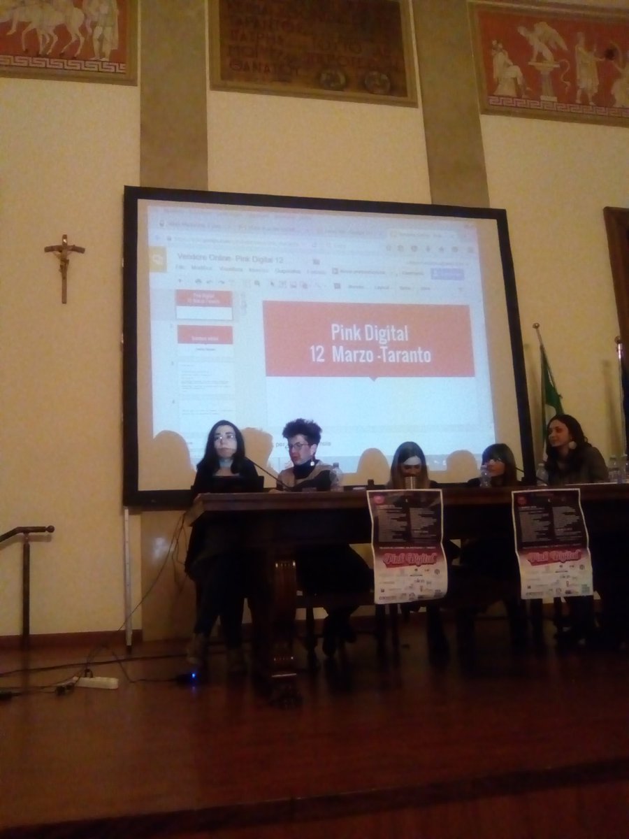 BePinkBeDigital's tweet photo. #MeetPuglia il blog sulla digitalizzazione di @catapanoannal  al #PinkDigitalTa https://t.co/Yk5JJE2OIf