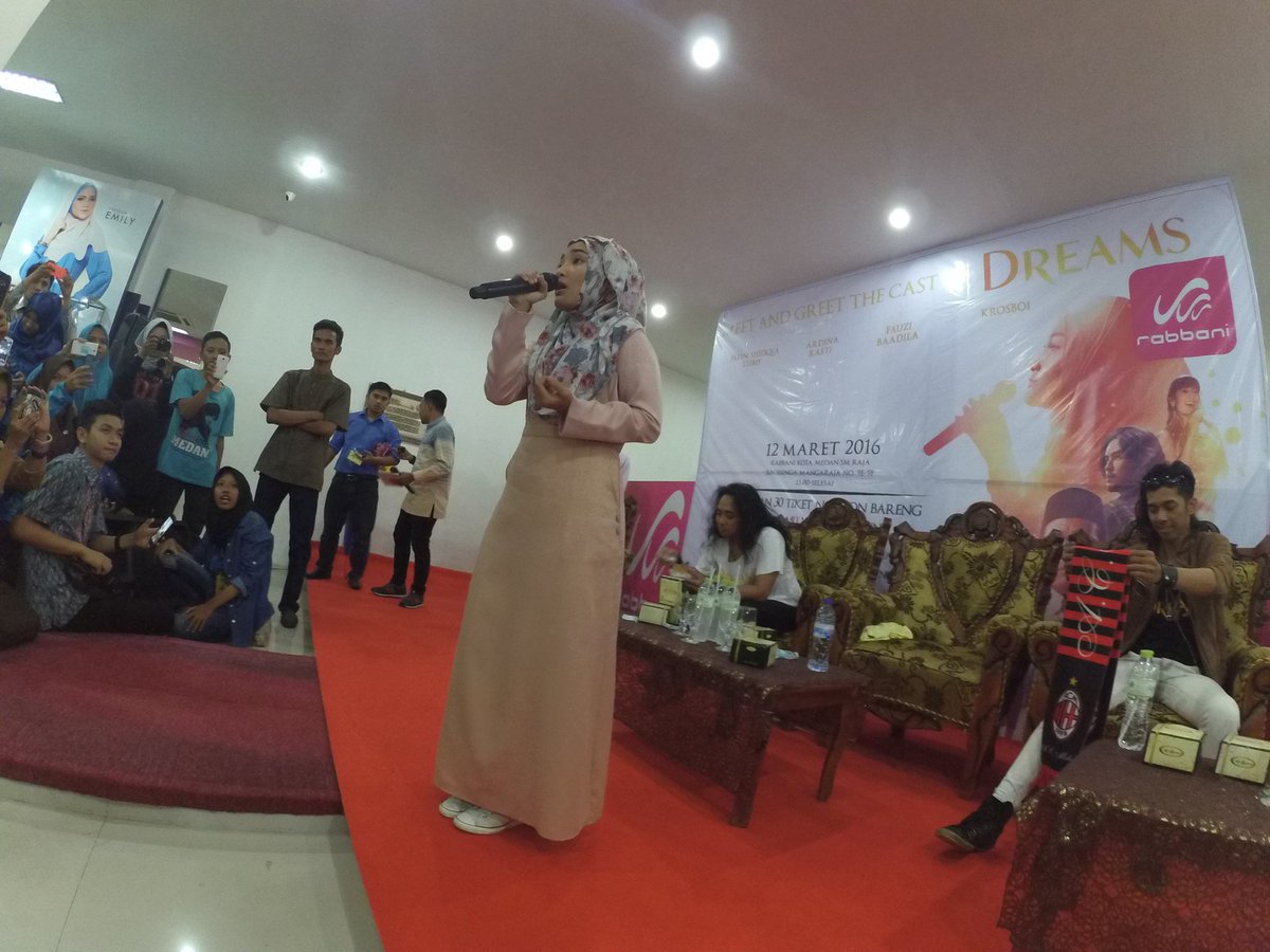 Perform <a href="/FatinSL/">Fatin Shidqia Lubis</a> di <a href="/rabbani_proke/">RABBANI</a> SMraja <a href="/FilmDreamsID/">Film Dreams ID</a> <a href="/_Krosboi_/">Krosboi</a>
