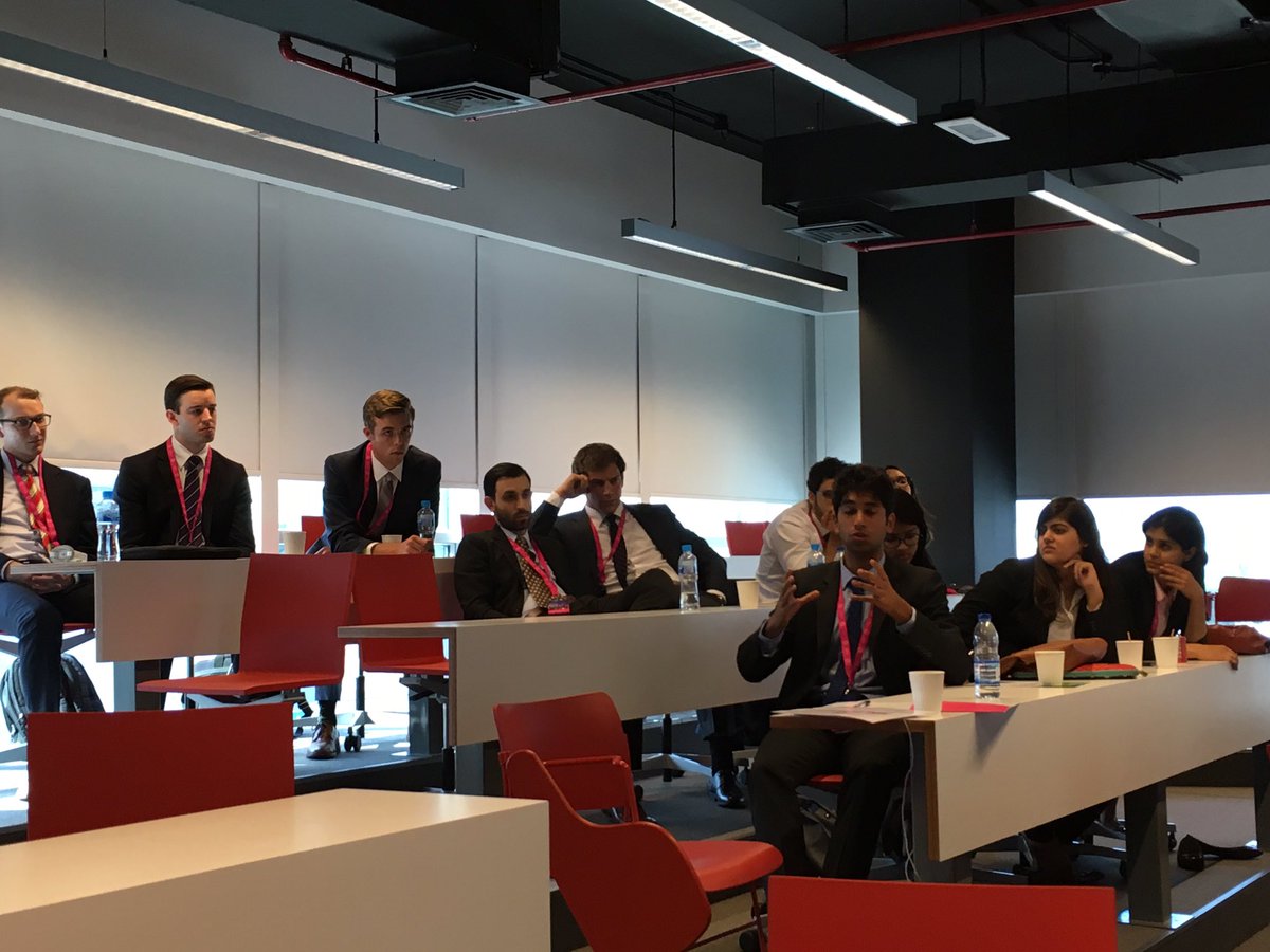 I_AlZubi's tweet image. Students debate @hultprize #hp16 @Yasar_Jarrar @samihtoukan @fsicre @LornaSolis @MunaAbuSulayman