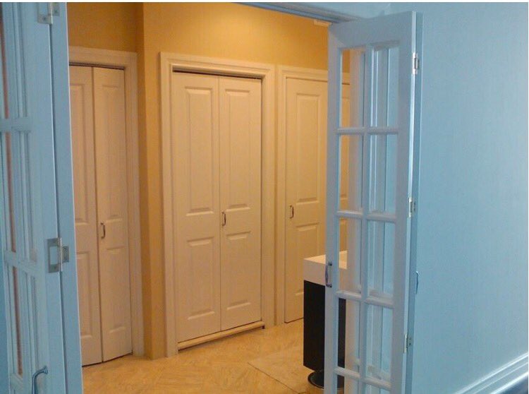bedrockpacorp's tweet photo. #bathroom By #bedrockpa #waterfront #pennslanding 
 -Linens closet &amp; laundry  #contractor https://t.co/V7Rdcy41L5 https://t.co/AhaUXVZUOP
