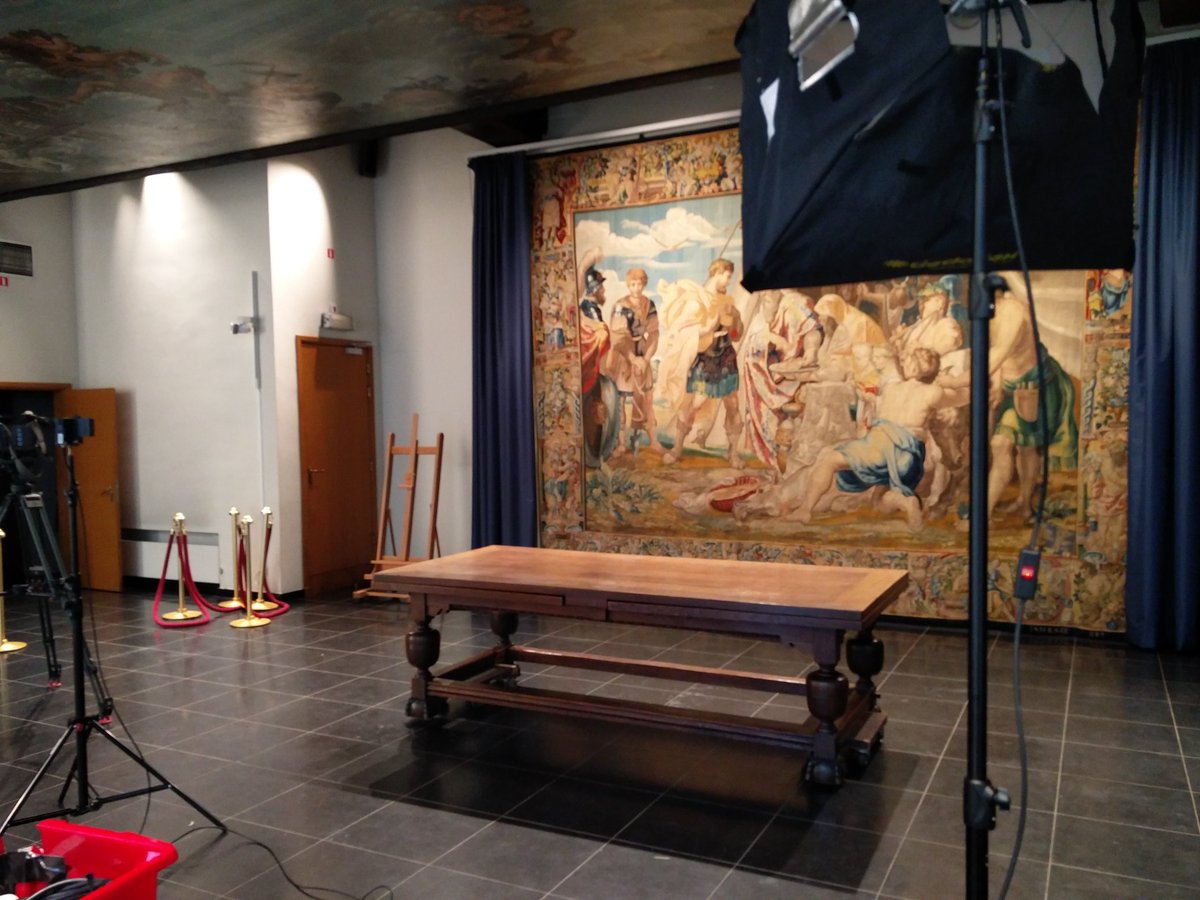 maptapleuven's tweet photo. Ready for prime time #iedereenberoemd #poepsimpel #tapestry #maptap @LiesJamers @FredTruyen @jandot https://t.co/stTetN5qtB