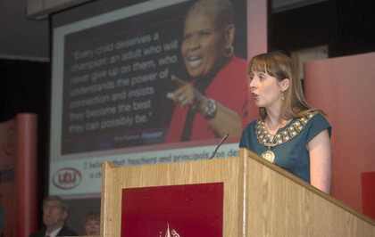 UTUBelfast's tweet photo. President @orr_julie of the Ulster Teachers' Union demands people be put before ££. #UTU16 https://t.co/Fq88OHHIxb e https://t.co/2G1ZerrSia