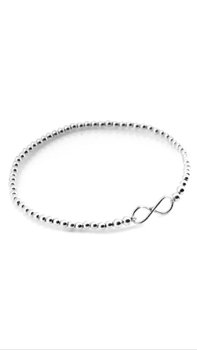 simpaffection's tweet photo. #LASTONE Silver #infinity bracelet only £15 #freedelivery on #eBay https://t.co/My9b6uCqPV https://t.co/5UG5rdbzkN