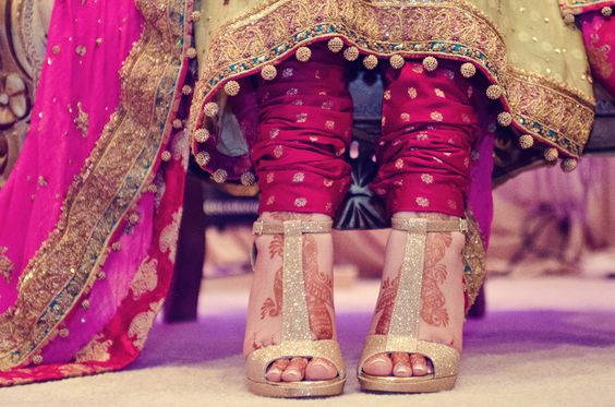 LyfeWithStyle's tweet photo. @thebridalboxIN Check out the best collection!! https://t.co/S3AFoEq5re https://t.co/kTUhloxMb0