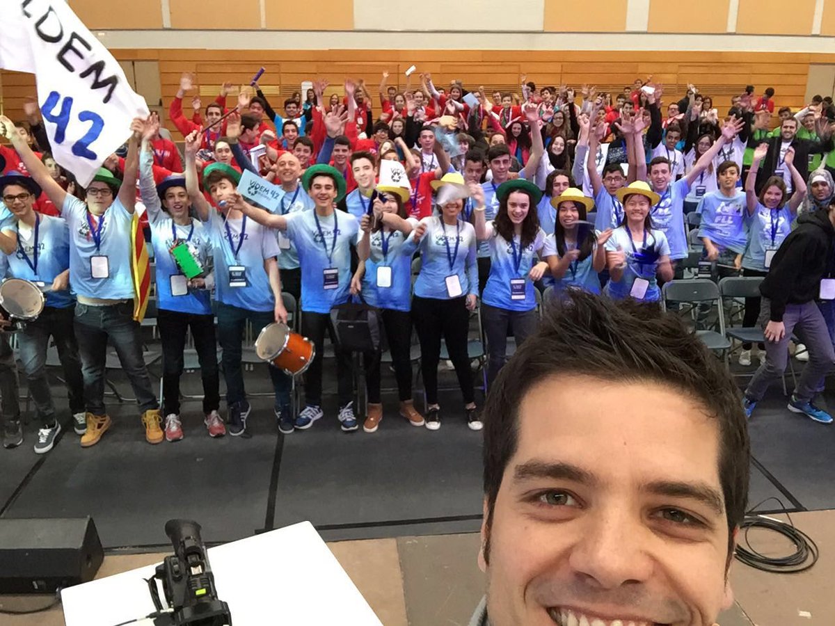 OpenScientia's tweet photo. Amazing experience. Not enough words to describe #FLLGRANFINAL16 @firstlegoleague #coopertition @fllspain @flloec https://t.co/KdcAY60Jk7