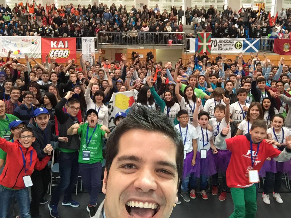 OpenScientia's tweet photo. Amazing experience. Not enough words to describe #FLLGRANFINAL16 @firstlegoleague #coopertition @fllspain @flloec https://t.co/KdcAY60Jk7
