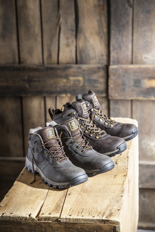 davidzshoes's tweet photo. Take on winter in waterproof boots that look good too. #ModernTrail #Timberland https://t.co/AaA6pvfaoy