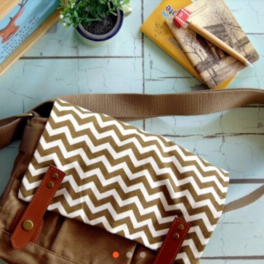 Selena Slingbag
color : khaki
order now? Please catch us by Line or WA