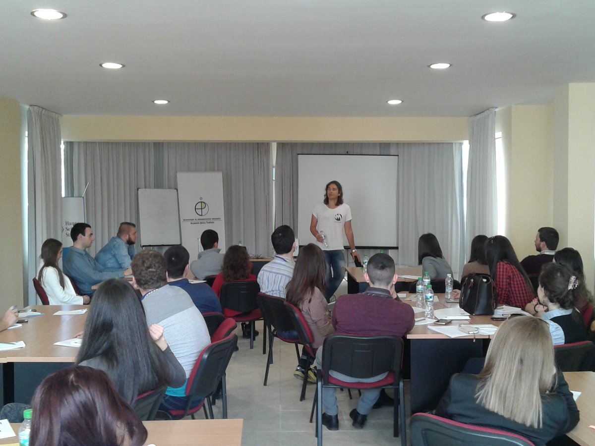 yasen_georgiev's tweet photo. @BSBenev @epi_bg on perspectives for #DigitalEconomy in #Bulgaria https://t.co/FDicoGh1hV