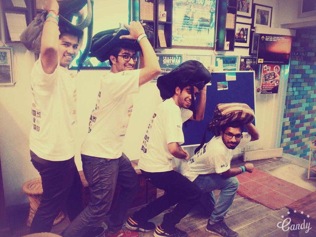 RaizadaHimanshu's tweet photo. #KunzumTravelCafe #Tweasurehunt #THT30 @kunzum https://t.co/eZkklwQ0xD