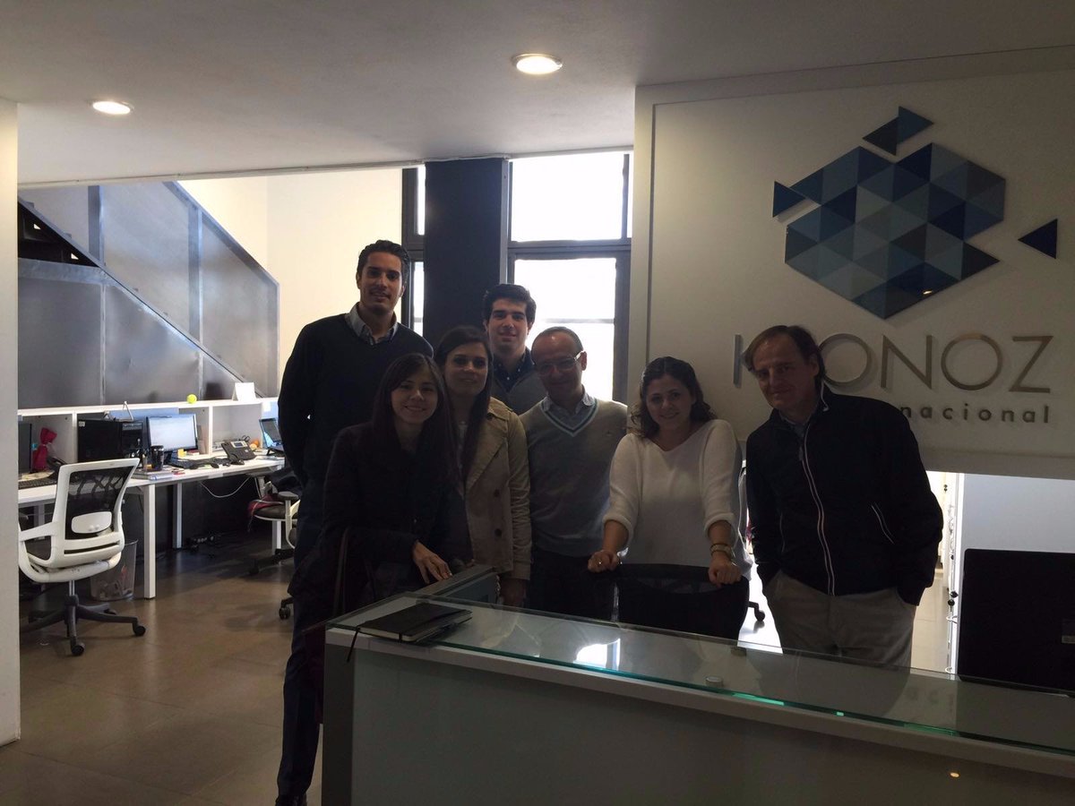 Milestonelog's tweet photo. Estamos en #México visitando a nuestro socio estratégico #Kronoz Internacional: #queso, #mezcal y mucha #logística. https://t.co/06R6W3AByo