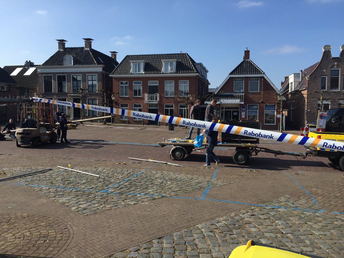 sportingrou's tweet photo. Opbouw Merenloop begonnen #merenloop https://t.co/hlMeLC7lSE