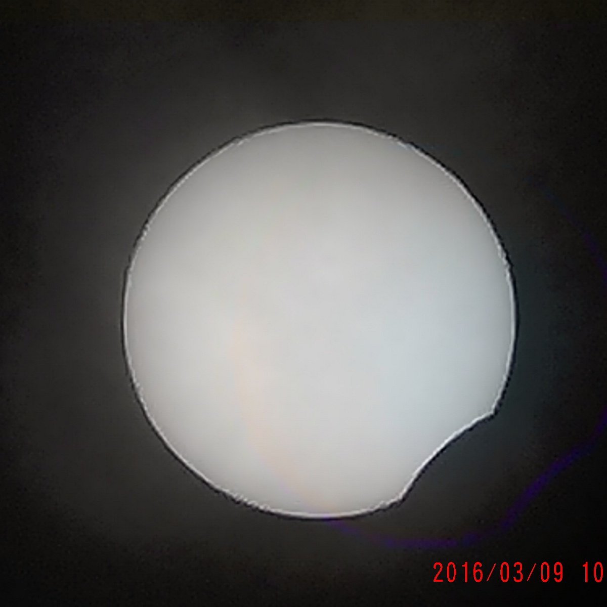 astrocamp_ph's tweet image. #solarEclipse2016 #TSE2016 #PSE2016 #eclipse2016 #eclipse imaged from #treehouseCDLC #Malibay #Pasay by Dr Lee