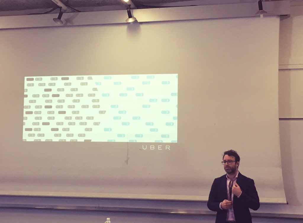 JuniorIAEAIX's tweet photo. On se forme en #Stratégie #Marketing avec le Manager France Sud @Uber !! @cnje #CRPMED2016 #formations https://t.co/b0gVEbCYca