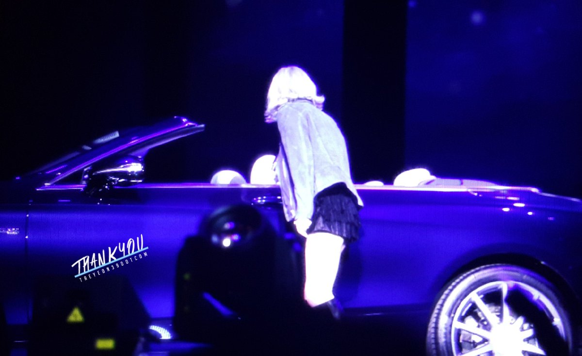 [PIC][12-03-2016]TaeYeon tham dự "2016 Mercedes-Benz Fan's Night: Dreamcars" tại Đại học KyungHee vào tối nay CdWZ1MNUAAEWBqO