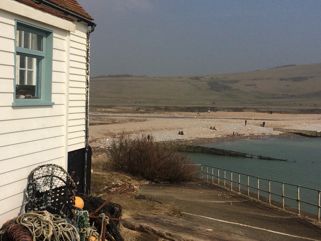 CuckmereSOS's tweet image. Hello Spring! The season turns and it's warm enough to lie on the beach again.