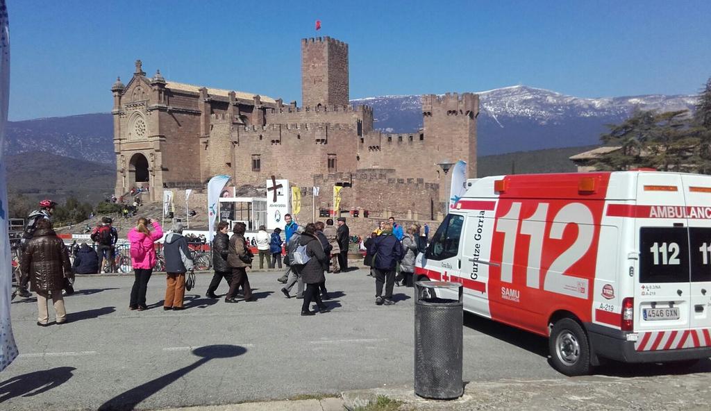 CruzRojaNavarra's tweet photo. Los primeros peregrinos ya están en Javier.
Ánimo!! os esperamos aquí al resto 😉 #Javieradas2016 https://t.co/kuHIq4M3Lb