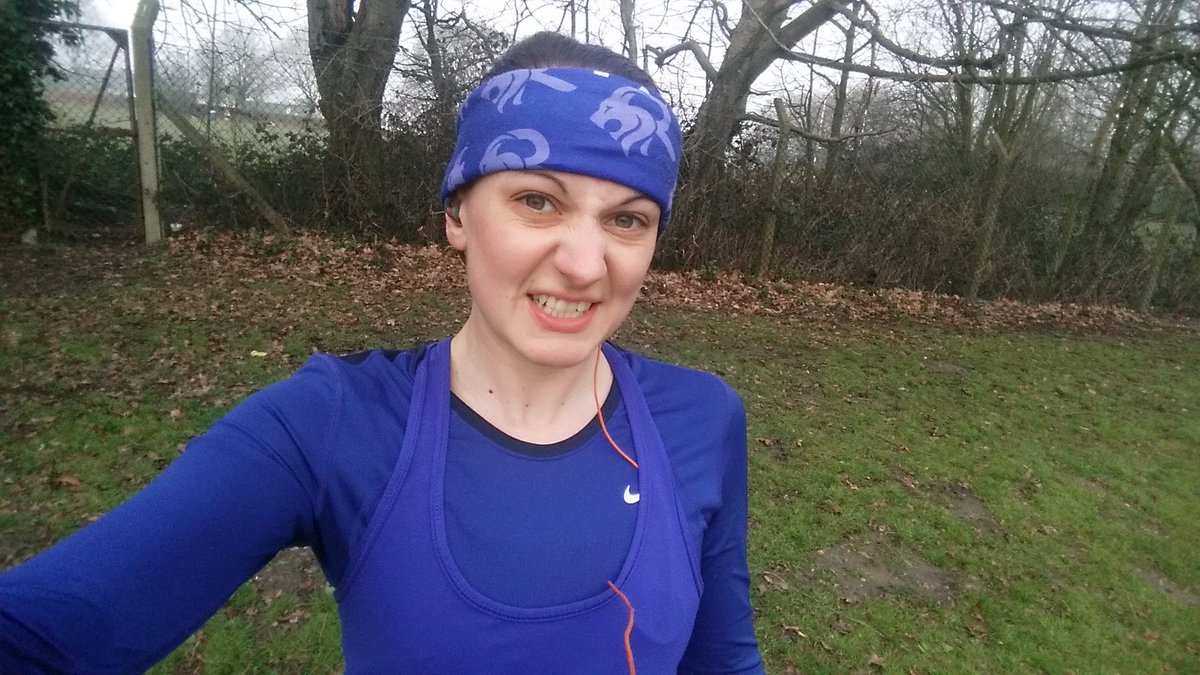 amy1609's tweet photo. Jaunt round the park this morning! Seeking power from my #teamblue outfit! #rawort #rawsome #notsomuch #ukrunchat https://t.co/2TZTh00MDq