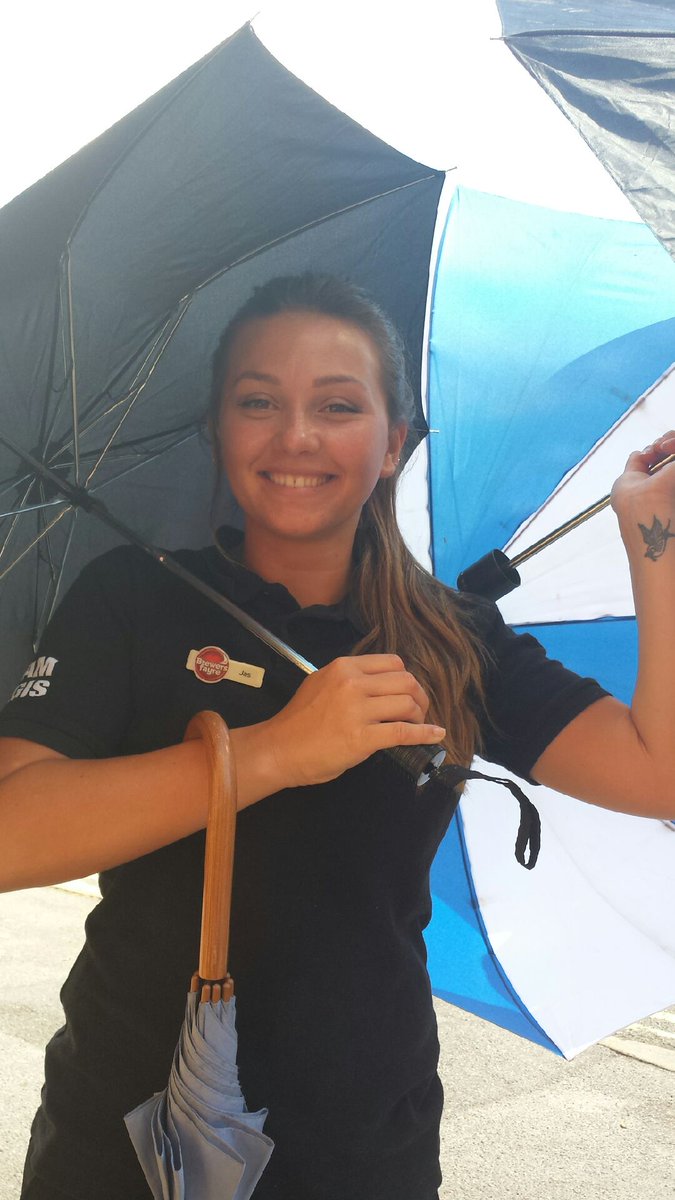 Suns out Brollys away 80s adult weekend
#TeamRegis #alfesco #happydays
<a href="/bognormanc/">mark cornwell</a> <a href="/Robodu/">Bogdan Rosu</a>