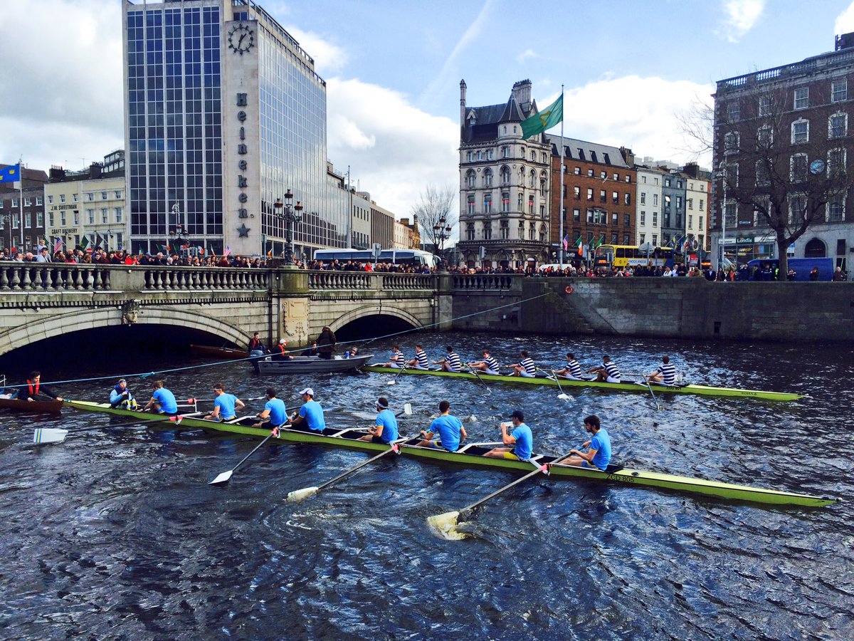 DAVIDLYNCHY's tweet photo. #GannonCup #TCD v #UCD #boatrace @tcddublin v @ucddublin 🚣🚣🚣 https://t.co/Ap0zA19mmt