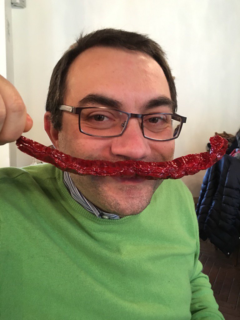 Addà venì baffon.... <a href="/gioschiuma/">giovanni schiuma</a> #peperonecrusco